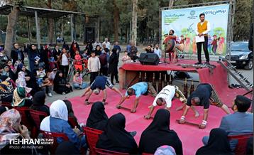 دورهمی یاد ایام سالمندان 7