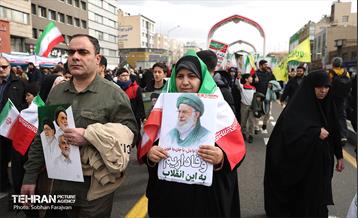 چهل‌و‌‌هفتمین جشن پیروزی انقلاب اسلامی - 3 13
