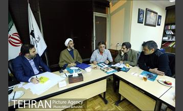 نشست نمایندگان کمیسیون فرهنگی مجلس شورای اسلامی و اعضای ستاد برگزاری جشنواره تئاتر فجر‎ 19