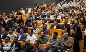 آیین تجلیل از برگزیدگان مناطق 22 گانه 30