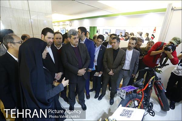 بازدید شهردار از سومین نمایشگاه تهران هوشمند 15