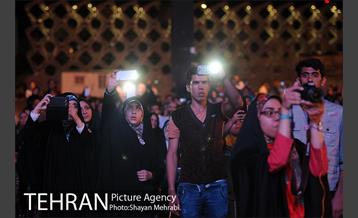 اجتماع بزرگ جوانان شهر تهران در میدان امام حسین(ع) 25