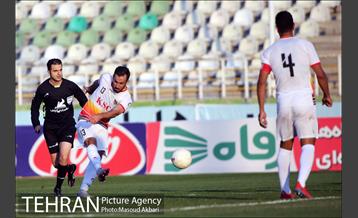 دیدار تیم های سایپا و فولاد خوزستان 17