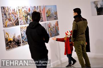 افتتاح نمایشگاه عکس پلاسکو در خانه هنرمندان 17