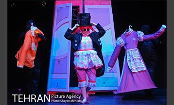 نمایش شب "اسرارآمیز" 15