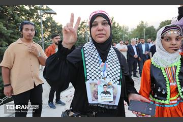اهتزاز بزرگترین پرچم فلسطین جهان در تهران 14
