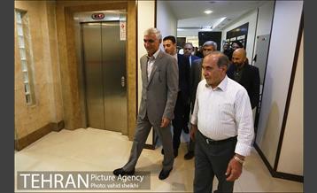 بازدید شهردار تهران از موسسه مطبوعاتی همشهری  4