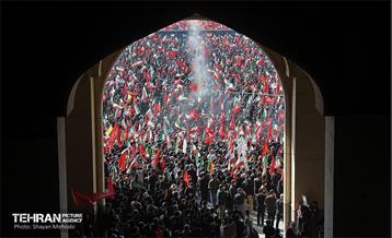 اقامه نماز بر پیکر آقای شهید ایران - 3 24