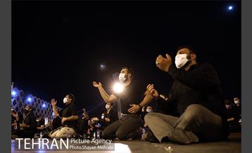 مراسم شام غریبان در میدان امام حسین(ع) 37