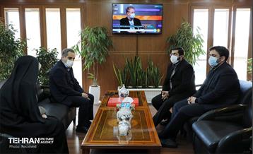 تجدید میثاق مدیرعامل و اعضای هیات مدیره شرکت خدمات اداری شهر با شهدا در دهه فجر