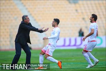 دیدار تیم‌های سایپا و پرسپولیس در لیگ برتر فوتبال ایران 16