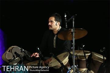 کنسرت شهرام و حافظ ناظری در محوطه باز برج میلاد‎ 8