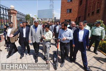 بازدید شهردار تهران از ۱۴ پروژه عمرانی، فرهنگی، ترافیکی منطقه ۹ 15