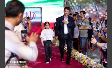 مراسم تجلیل از کشتی‌گیران قهرمان جهان (جشنی برای ایران) 105