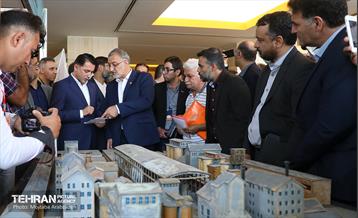 بازدید شهردار تهران از نمایشگاه بین المللی فرصت های سرمایه گذاری پایتخت