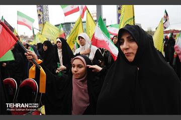 اجتماع «دختران آرمانی» 25