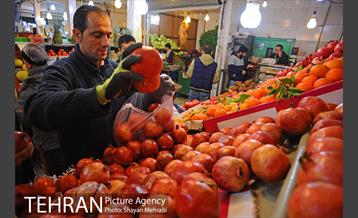 خرید شب یلدا در بازار تجریش 8