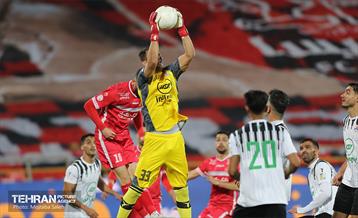 دیدار تیم های فوتبال پرسپولیس تهران و نفت مسجد سلیمان 11