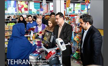 بازدید سمیع الله حسینی مکارم از فروشگاه شهروند بیهقی 9