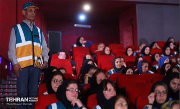 نشست مسئولان خانه‌های دوام و ایمنی مناطق ۲۲ گانه 1