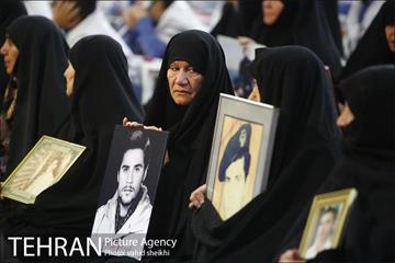 نواختن زنگ دانش آموز شهید در روز اول مهر 11