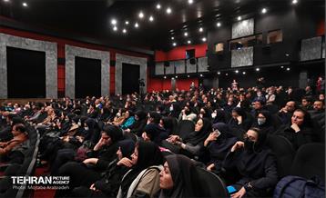 قرار خدمت؛ دیدار با کارکنان منطقه 6