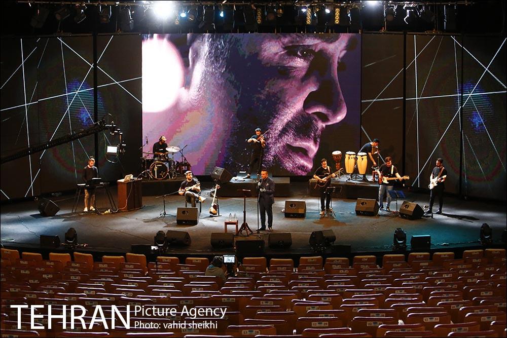 کنسرت آنلاین سینا سرلک 18