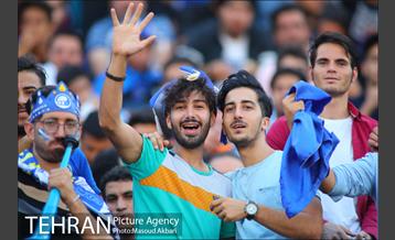 دیدار استقلال و پرسپولیس در لیگ برتر فوتبال 11