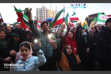 جشن نیمه‌شعبان در میدان ولی‌عصر (عج) 12