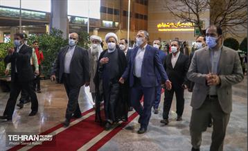 بازدید مهمانان سی و پنجمین کنفرانس بین‌المللی وحدت اسلامی از برج میلاد 5