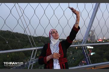 اهتزاز بزرگترین پرچم فلسطین جهان در تهران 8