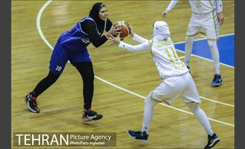 دیدار بسکتبال زنان  مهرام و گروه بهمن تهران 19