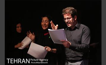 نمایشنامه خوانی مو‎ 10