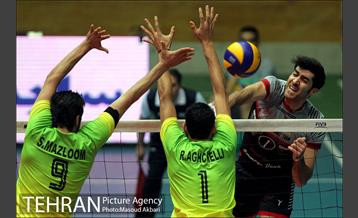 دیدار تیم های والیبال بانک سرمایه و کاله