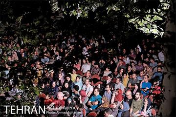 جشن بزرگ عیدفطر در میدان مشق 11
