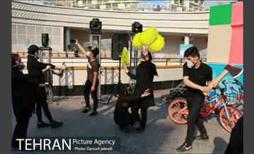 دود بدرود در ایوان انتظار 15