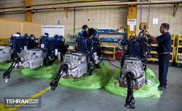 بازدید شهردار تهران از کارخانه خودروسازی «عقاب افشان» 34