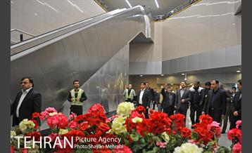 افتتاح "ایوان انتظار" با حضور شهردار تهران 10