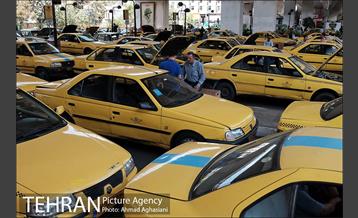 استراحت ظهرگاهی تاکسیرانان زیر پُل سیدخندان 4