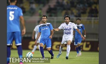 دیدار استقلال خوزستان و استقلال تهران در لیگ برتر فوتبال 20