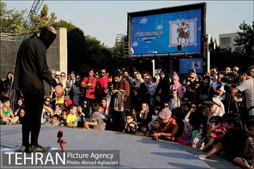 دومین روز جشنواره تئاتر عروسکی مبارک 8