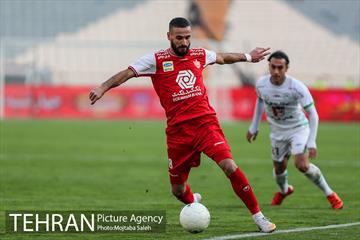 دیدار تیم های فوتبال پرسپولیس و ذوب آهن 18