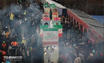 جشن نیمه‌شعبان در میدان ولی‌عصر (عج) - 3 33