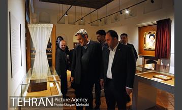 بازدید شهردار تهران از خانه موزه شهید مدرس در روز مجلس 26