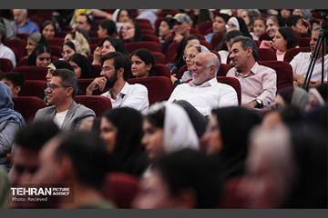 آئین تجلیل از پرستاران فعال در جنگ 12 روزه تحمیلی 62