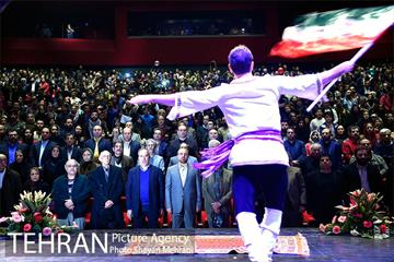 افتتاح پردیس تئاتر تهران با حضور دکتر قالیباف 25