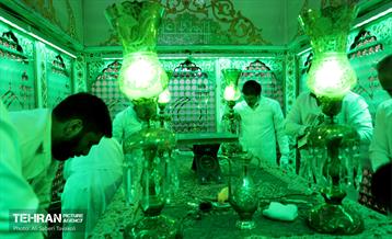 آئین غبار روبی ضریح مطهر امامزاده صالح(ع)  2