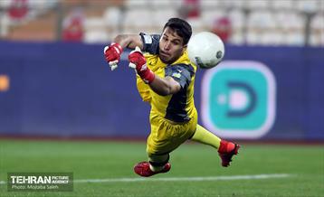 دیدار تیم های فوتبال پرسپولیس تهران و نفت مسجد سلیمان 15