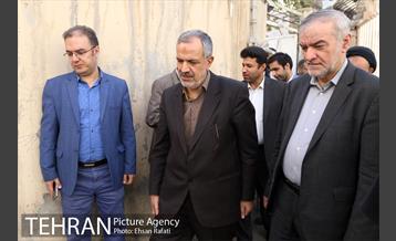 بازدید دکتر مسجدجامعی از مقبره ملک المتکلمین و صوراسرافیل  20