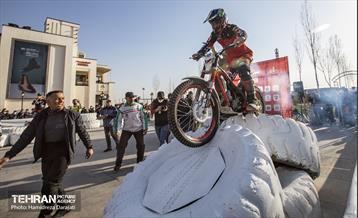 رانـد نهایی مسابقات قهرمانی موتور تریال  34